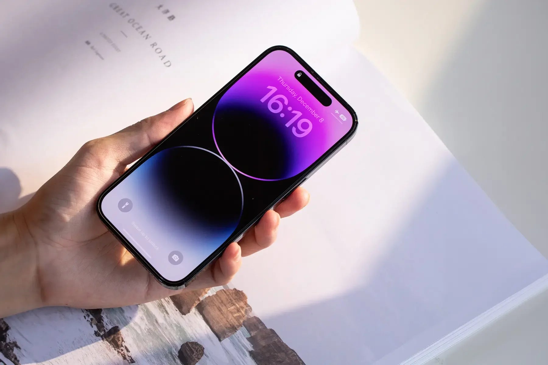 Does iPhone 15 Need a Screen Protector?