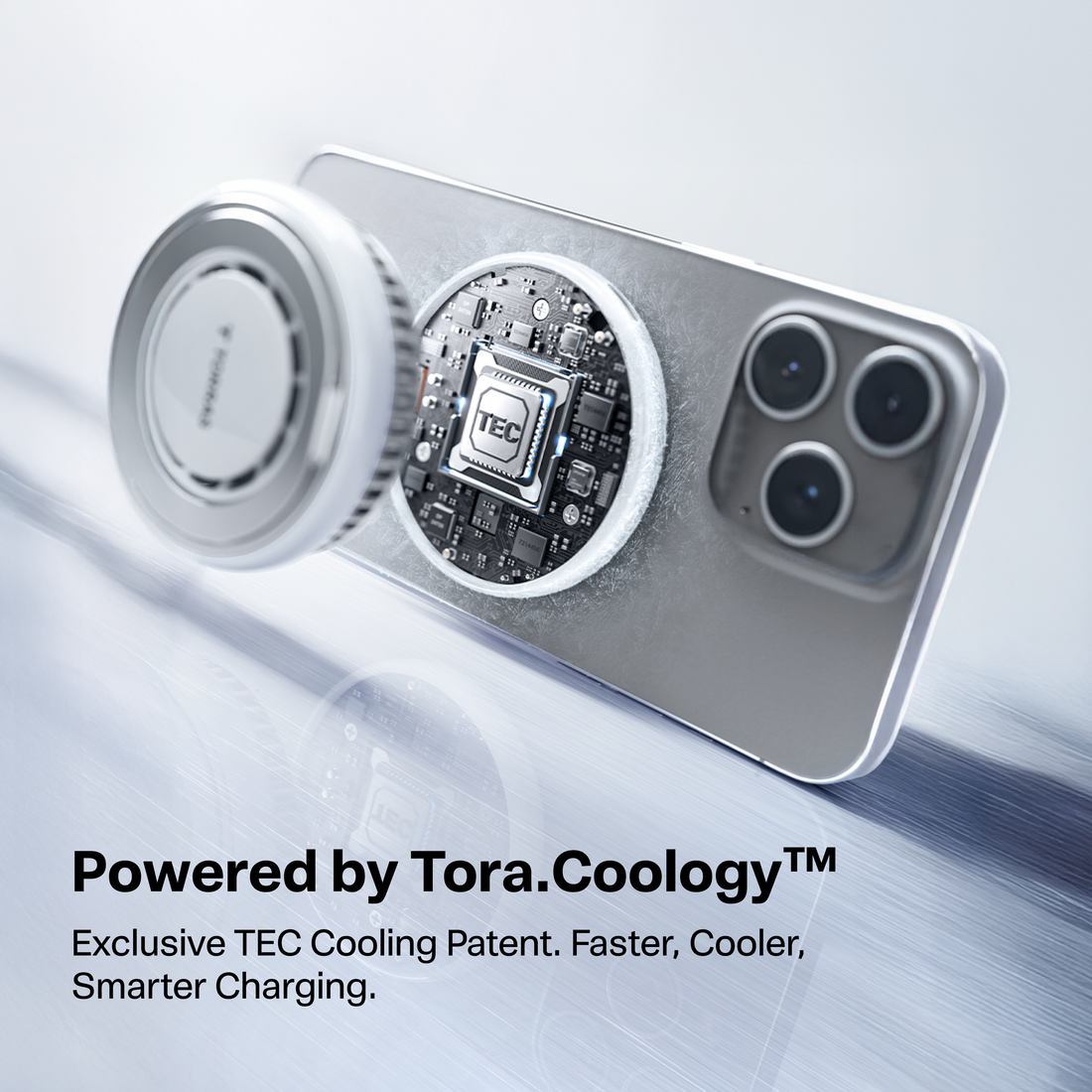[US Only] PolarCircle Qi2 25W TEC Cooling Wireless Charger with Adapter - TORRAS PolarCircle Qi2 white/silver magnetic charger with Tora.Coology™ TEC cooling.