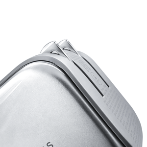 Foldable plug detail on the TORRAS IceCore GaN charger